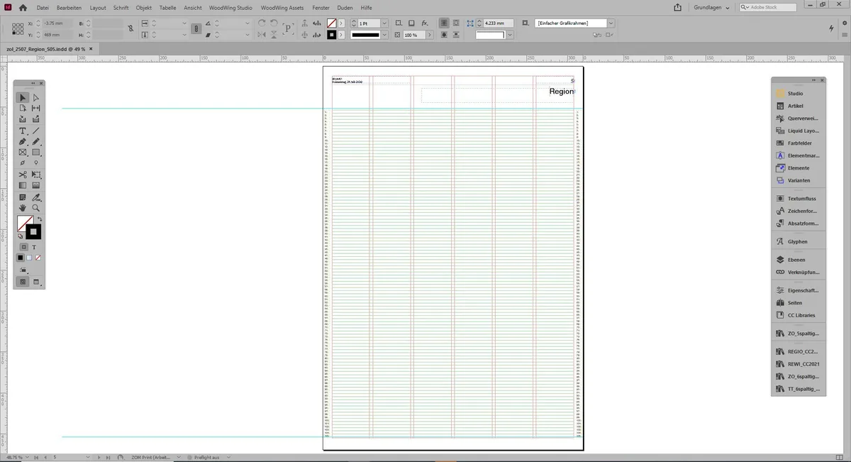 Man sieht eine InDesign-Seite, die sich in eine Zeitungsseite verwandelt.